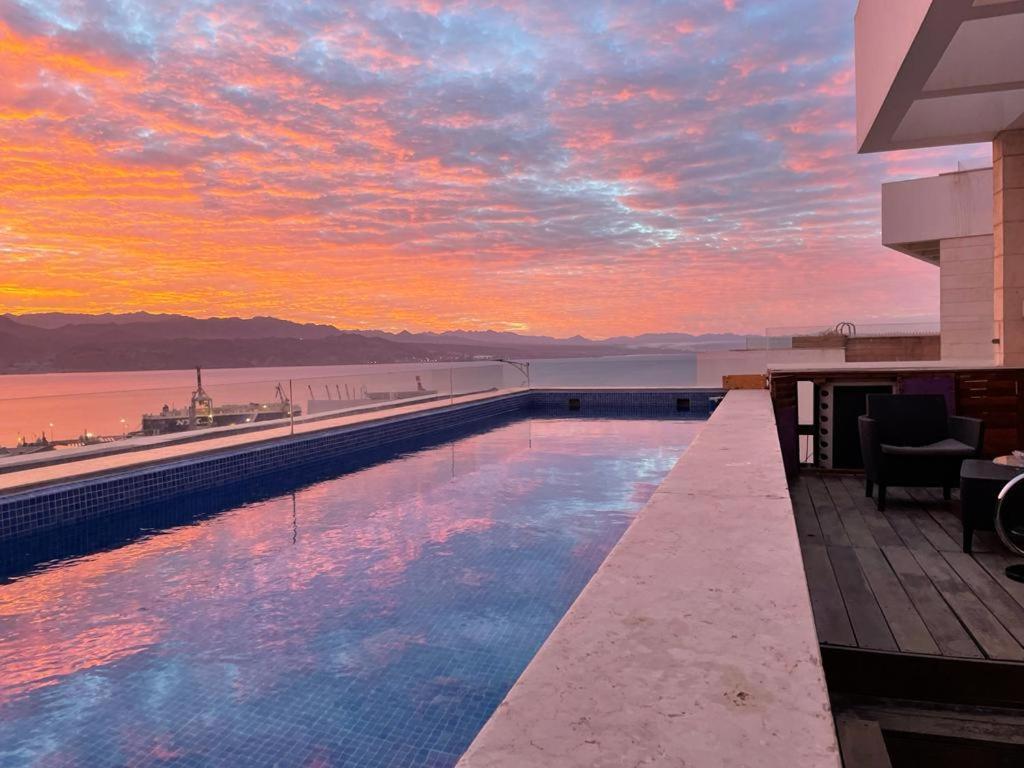 Private Pool Luxury Penthouses Sea View Eilat Exterior photo